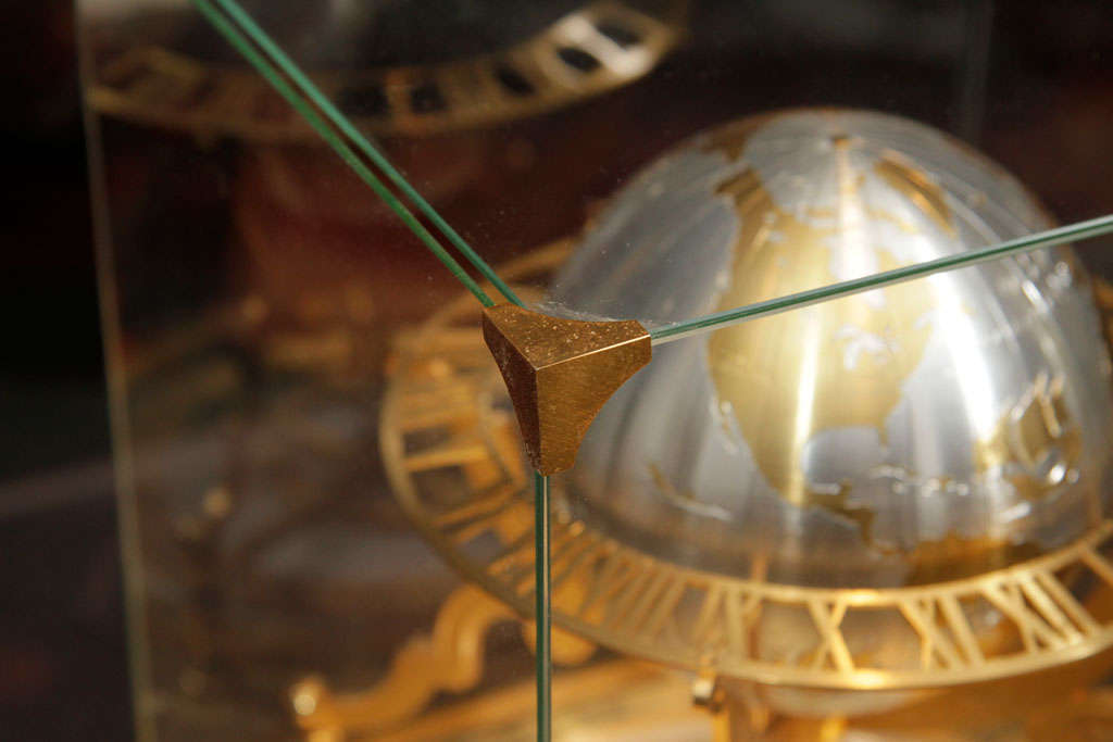 Mid-20th Century French Globe Form Clock by Hour Lavigne